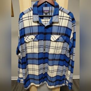 Patagonia Organic Cotton Blue & White Plaid Flannel Shirt Outdoor Rugged